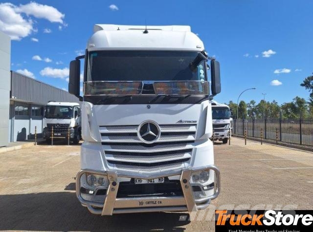 Fuso Actros ACTROS 2645LS/33 STD Τράκτορες