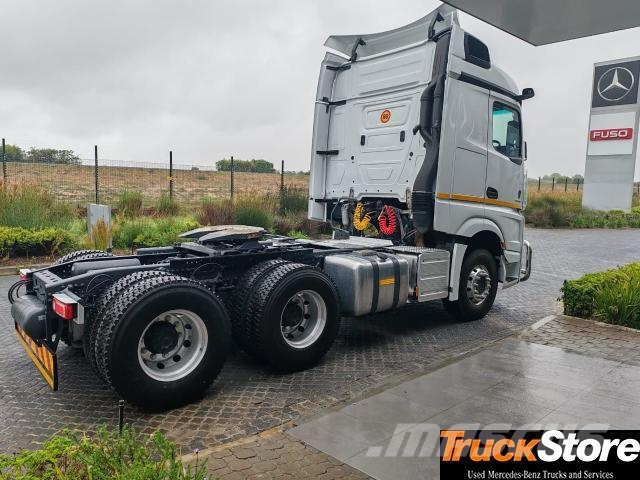 Fuso Actros ACTROS 2645LS/33 RE Τράκτορες