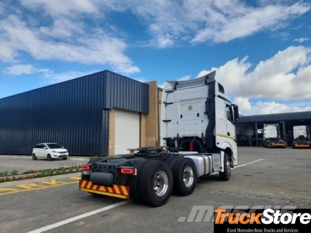 Fuso Actros ACTROS 2645LS/33 STD Τράκτορες