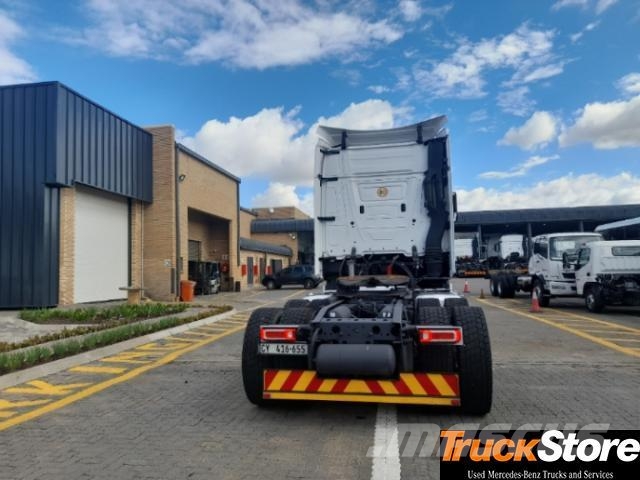 Fuso Actros ACTROS 2645LS/33 STD Τράκτορες
