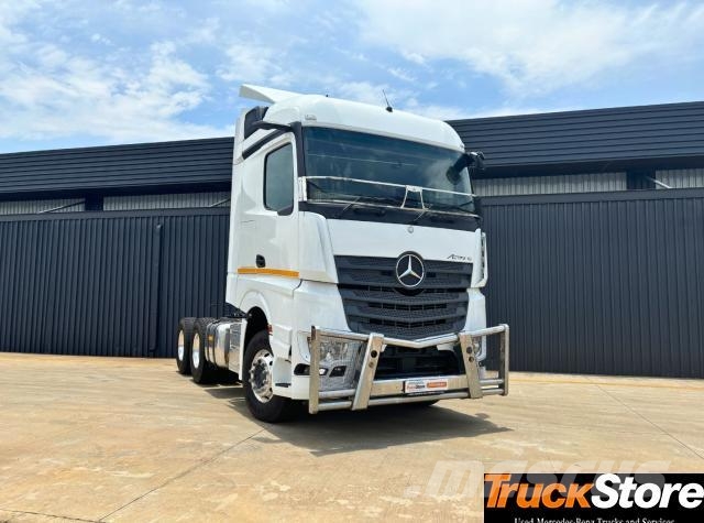 Fuso Actros ACTROS 2645LS/33 RE Τράκτορες