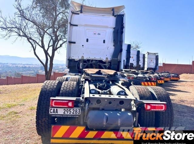 Fuso Actros ACTROS 2645LS/33 RE Τράκτορες