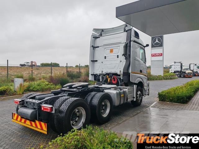 Fuso Actros ACTROS 2645LS/33 RE Τράκτορες