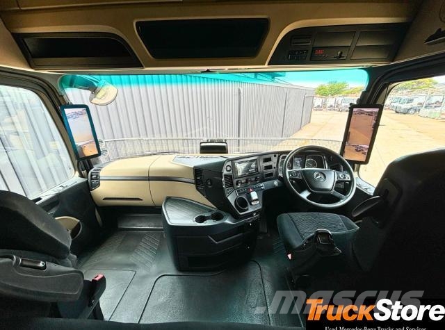 Fuso Actros ACTROS 2645LS/33 RE Τράκτορες