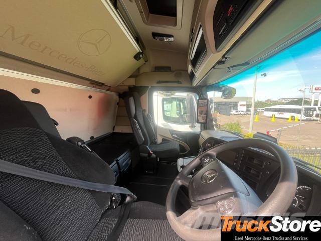 Fuso Actros ACTROS 2645LS/33 RE Τράκτορες
