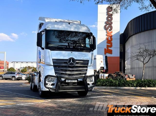 Fuso Actros ACTROS 2645LS/33 STD Τράκτορες