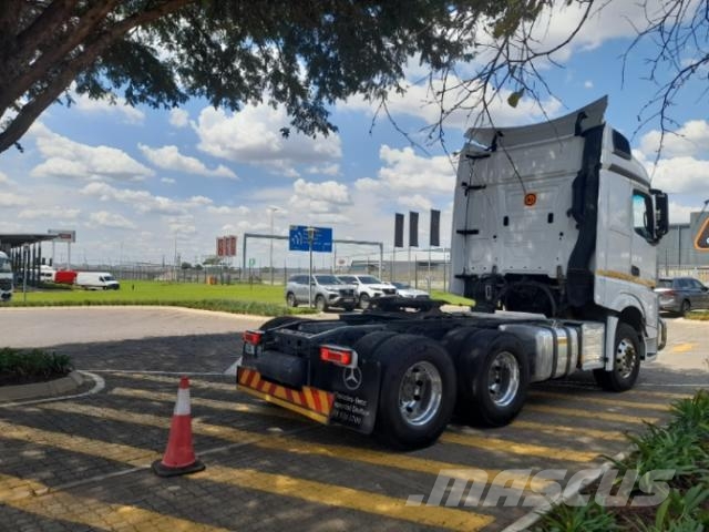 Fuso Actros ACTROS 2645LS/33 STD Tractor Units