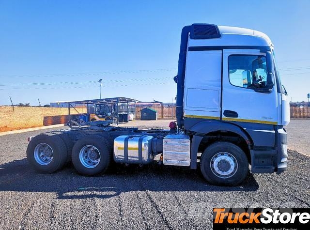 Fuso Actros ACTROS 2645LS/33PURE Τράκτορες