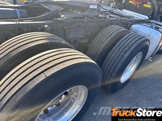 Fuso Actros ACTROS 2640LS/33 Cabezas tractoras