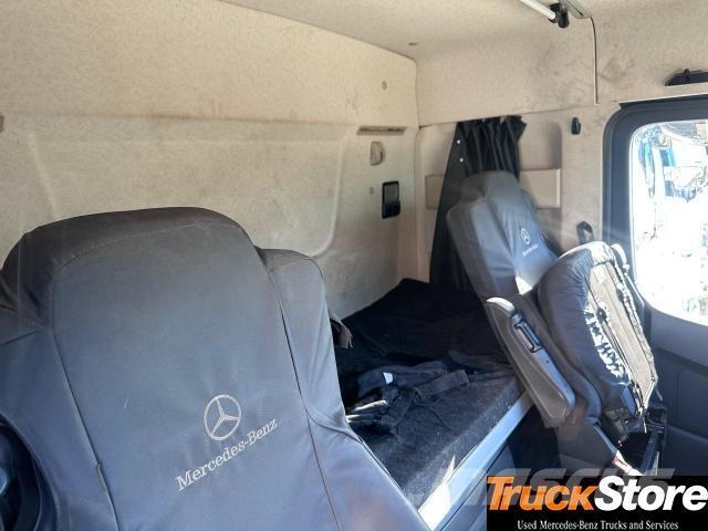 Fuso Actros ACTROS 2640LS/33 Cabezas tractoras