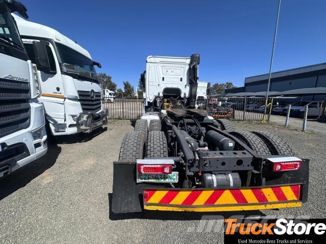 Fuso Actros ACTROS 2640LS/33 Cabezas tractoras