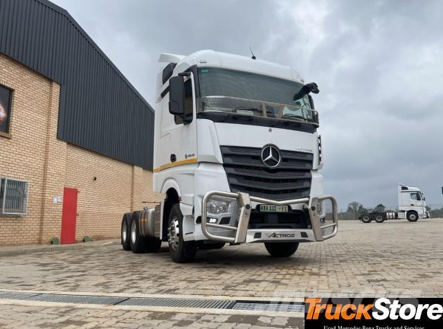 Fuso Actros ACTROS 2645LS/33 STD Trekkers