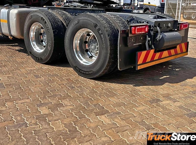 Fuso Actros ACTROS 2645LS/33 RE Ťahače