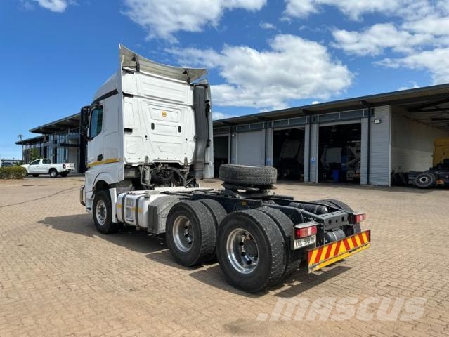 Fuso Actros ACTROS 2652LS/33 STD Τράκτορες