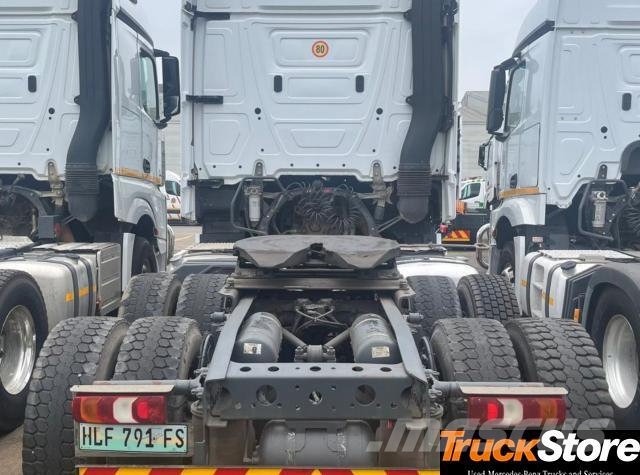 Fuso Actros ACTROS 2652LS/33 STD Τράκτορες