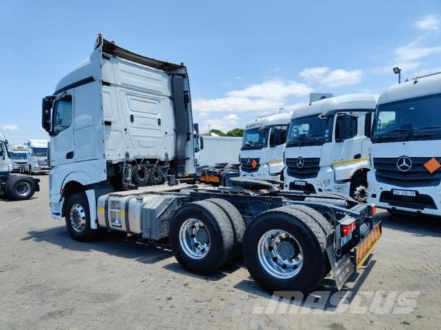 Fuso Actros ACTROS 2652LS/33 STD Tegljači