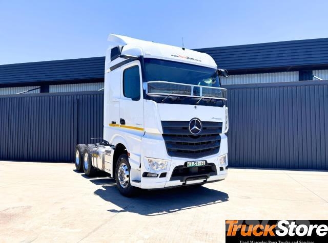 Fuso Actros ACTROS 2652LS/33 RE Τράκτορες