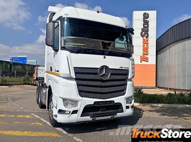 Fuso Actros ACTROS 2652LS/33 STD Τράκτορες