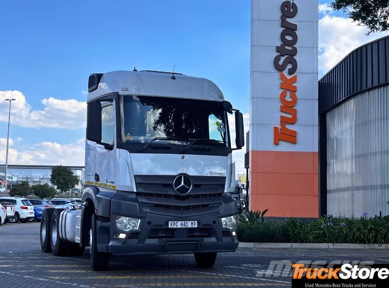 Fuso Actros ACTROS 2652LS/33PURE Cabezas tractoras