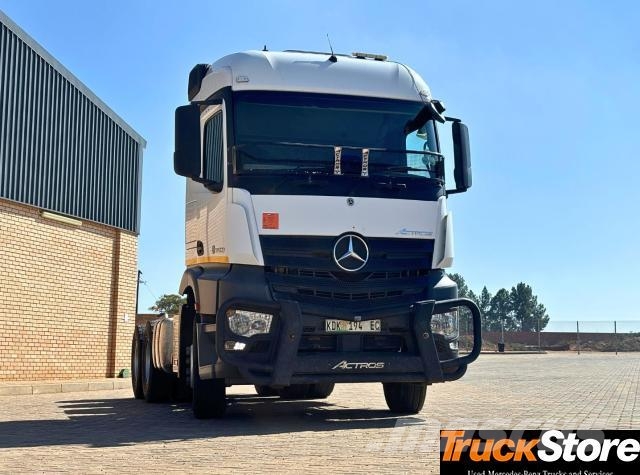 Fuso Actros ACTROS 2652LS/33PURE Cabezas tractoras