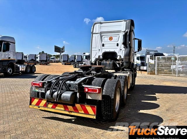 Fuso Actros ACTROS 2652LS/33PURE Cabezas tractoras