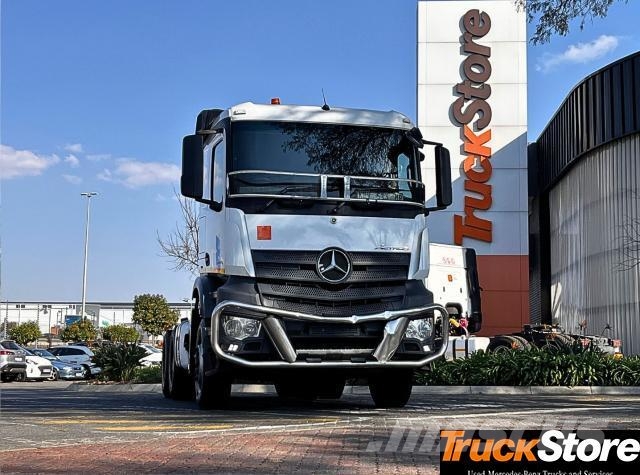 Fuso Canter ACTROS 2845LS/33 Cabezas tractoras