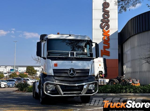 Fuso Canter ACTROS 2845LS/33 Cabezas tractoras
