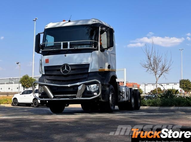 Fuso Canter ACTROS 2845LS/33 Cabezas tractoras