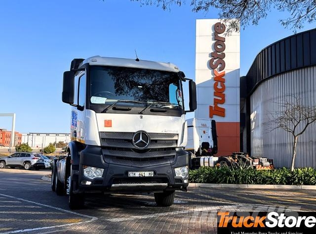 Fuso Canter ACTROS 2845S/33 曳引機組件