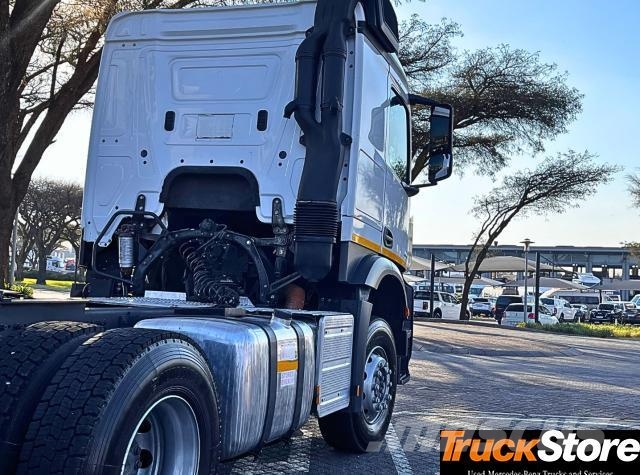 Fuso Canter ACTROS 2845S/33 曳引機組件