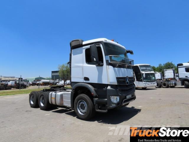 Fuso Canter ACTROS 3345S/33 曳引機組件