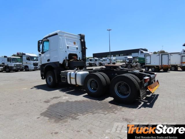Fuso Canter ACTROS 3345S/33 曳引機組件