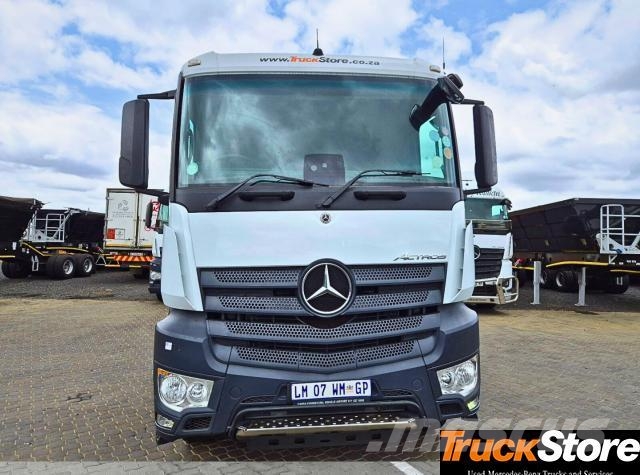 Fuso Canter ACTROS 3352S/33 曳引機組件