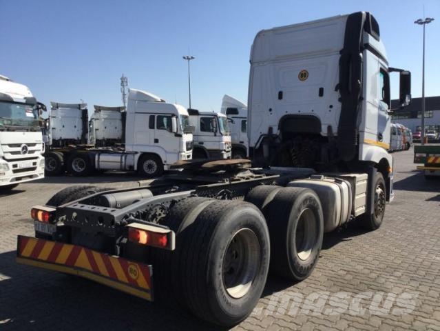 Mercedes-Benz Actros ACTROS 2645LS/33PURE Sattelzugmaschinen