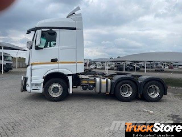 Mercedes-Benz Actros ACTROS 3358LS/33 LS Тягачі