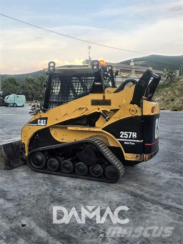 CAT 257B Skid steer loderler