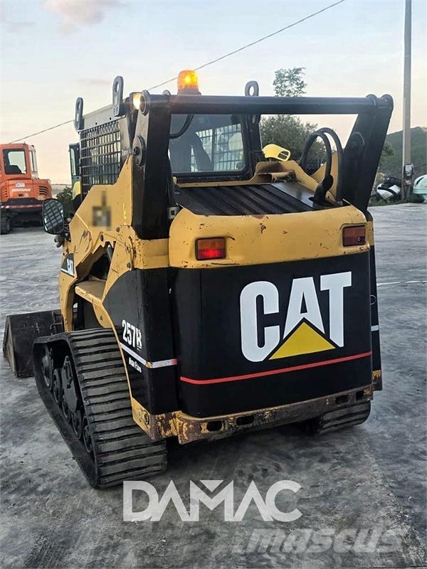 CAT 257B Skid steer loderler