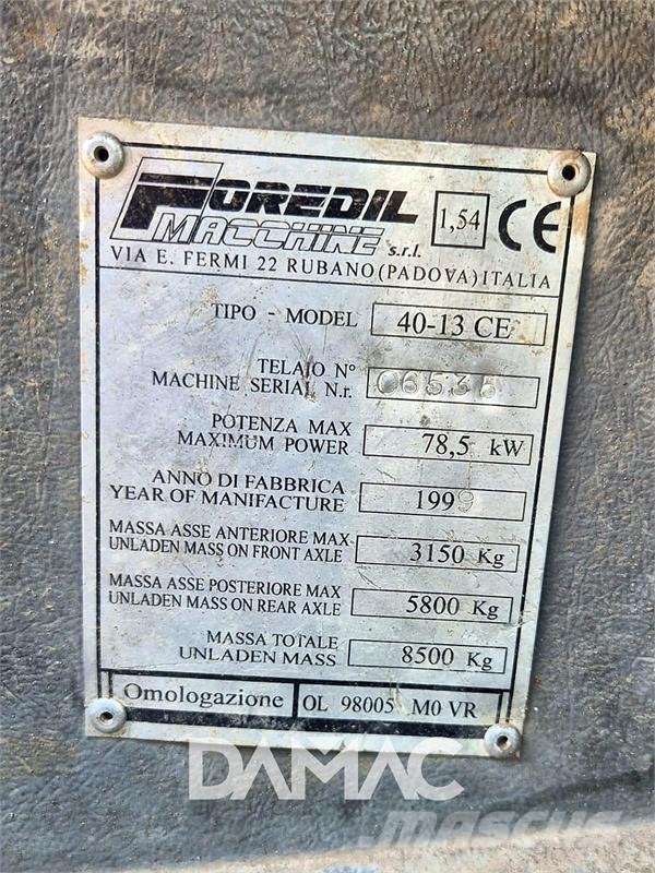 Foredil 40.13 Baggerlader