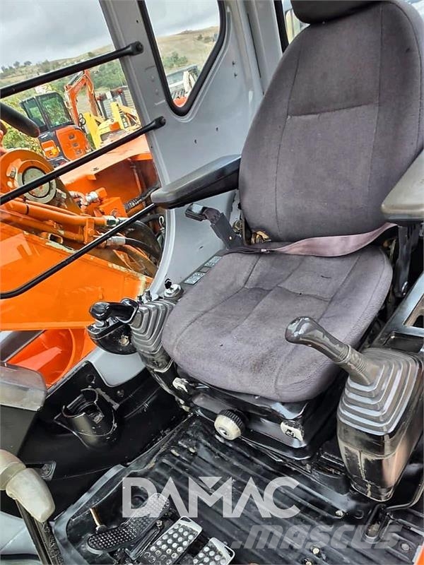 Hitachi ZX130 Paletli ekskavatörler