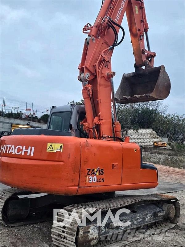 Hitachi ZX130 Paletli ekskavatörler