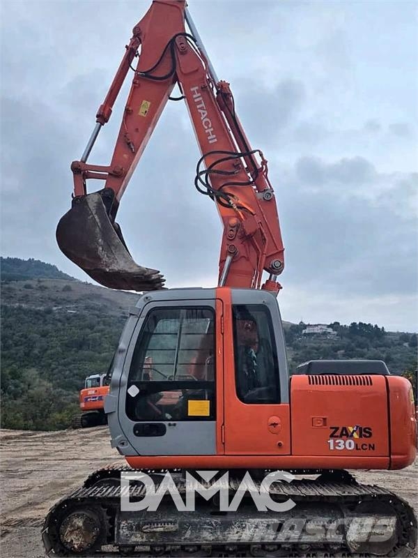 Hitachi ZX130 Paletli ekskavatörler