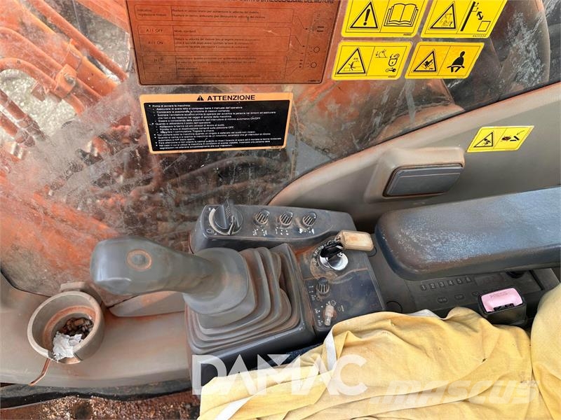 Hitachi ZX240N-3, 2008, Roma, Italy - Used crawler excavators - Mascus