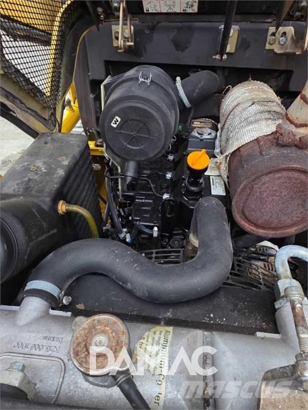Komatsu CK20 Skid steer loderler