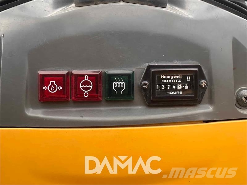Komatsu PC09 Miniescavatori
