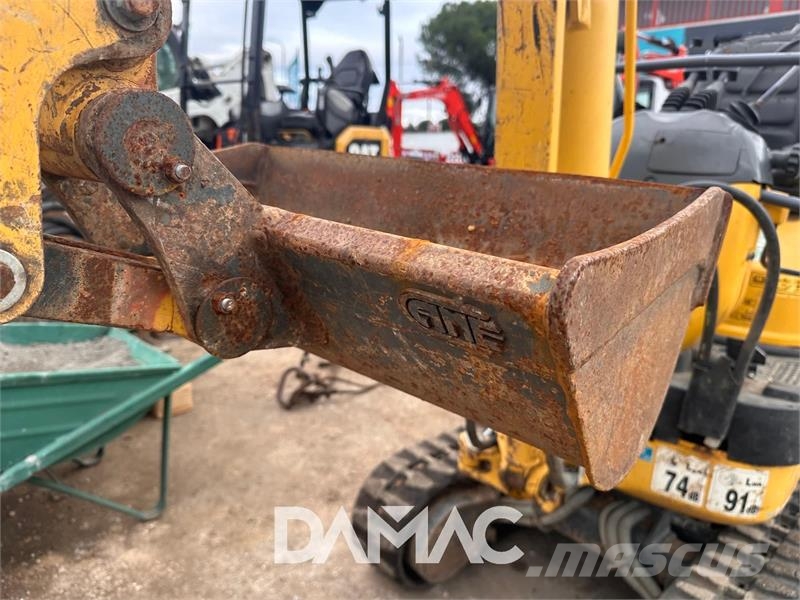 Komatsu PC09 Miniescavatori