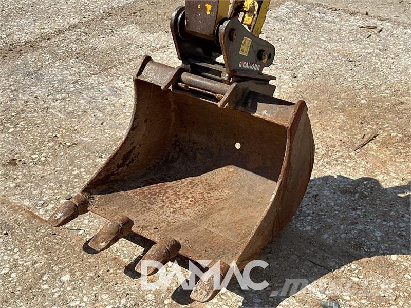 Komatsu PC26MR-3 Mini kotrók < 7t