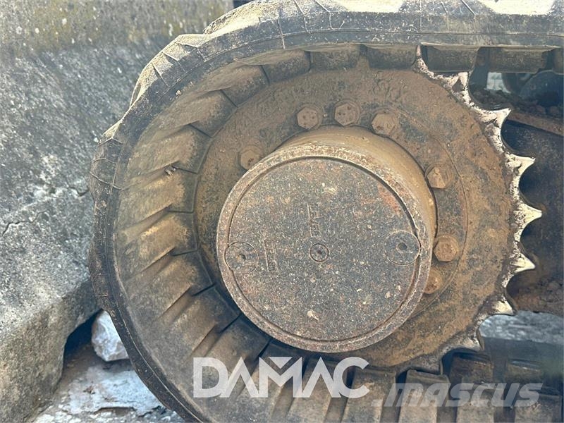 Komatsu PC26MR-3 Mini kotrók < 7t