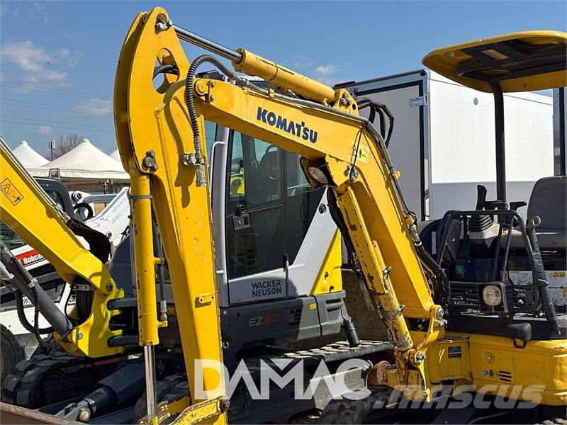 Komatsu PC26MR-3 Mini kotrók < 7t