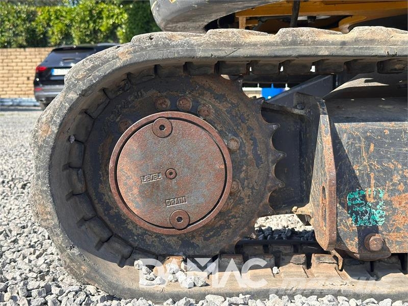 Komatsu PC26MR-3 Мини екскаватори < 7 т