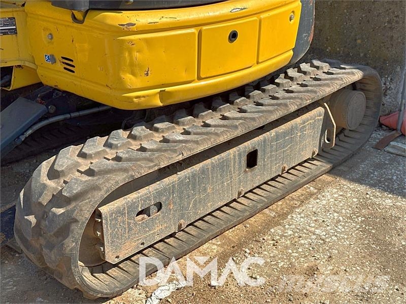 Komatsu PC26MR-3 Mini kotrók < 7t
